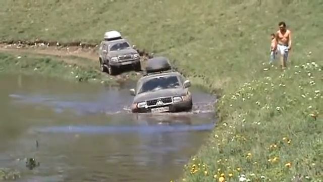 Дорога ушла под воду смотреть онлайн