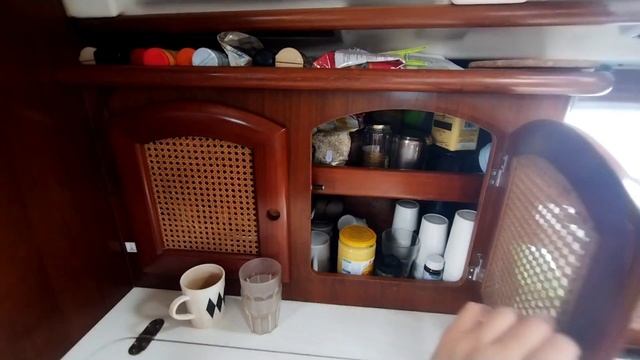 Как мы живём на яхте. Сеть намоталась на винт. Школа онлайн. Продукты с собой. смотреть онлайн