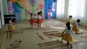 танец цветов в детском саду