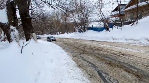 ЛЮДИ ПЫТАЮТСЯ ЗАЕХАТЬ в ГОРУ после СНЕГОПАДА! Мы помогали как могли