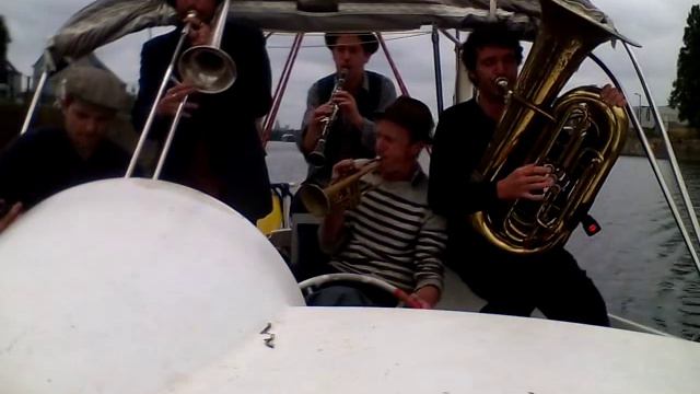 Old Fish Jazzband - SAN смотреть онлайн