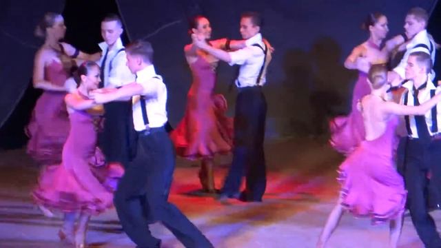 Ульяновских студентов и Татьян развлекали песнями и танцами смотреть онлайн