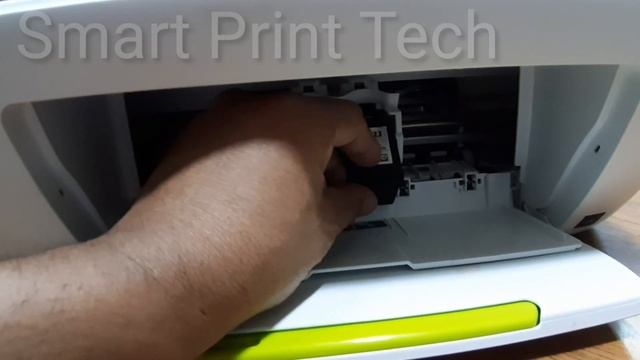 Remove or Replace Cartridges on HP 2130 Deskjet All In One Printer Series смотреть онлайн