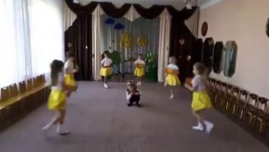 Танец "Ежик и дети"