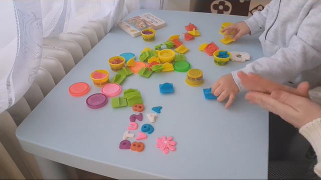 ВЛОГ🌸КАК ПРОХОДИТ ДЕНЬ С ДВУМЯ МАЛЕНЬКИМИ ДЕТЬМИ?!🤗 Лепим из Пластилина🙈 смотреть онлайн