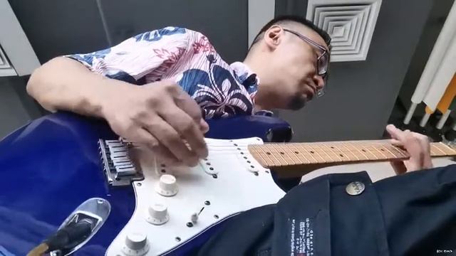 1993 fender American Standard Strat смотреть онлайн