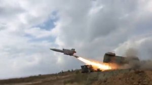 В сети появились кадры запуска реактивного беспилотника Ту-143 "Рейс" с мобильной пусковой установки