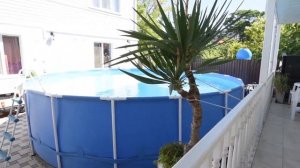 Отель Вечерний Город Севастополь видеообзор территории - днём. сайт: вгород.рф