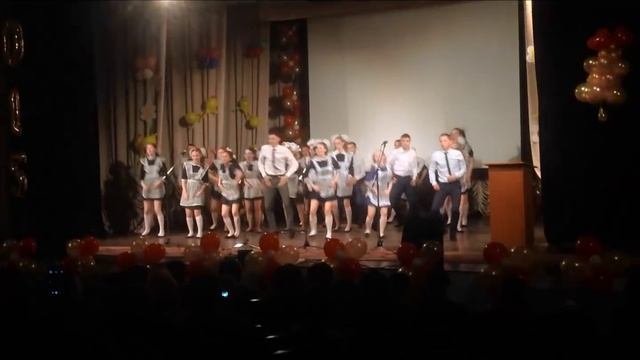 флешмоб. 13 школа. 2015год смотреть онлайн