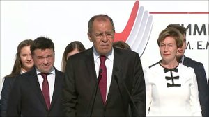 Почетные гости приехали поздравить учащихся некоторых школ, гимназий и вузов с началом учебного года
