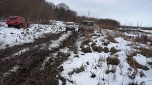 НИВЫ против УАЗОВ! НОВЫЙ ГОД В ЛЕСУ!