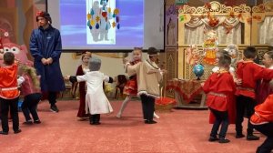 Танец "Кадриль". Группа №12 "Цветики-семицветики"