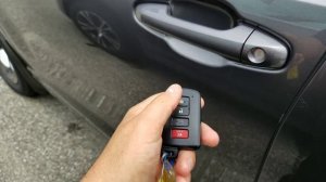 Toyota smart key function