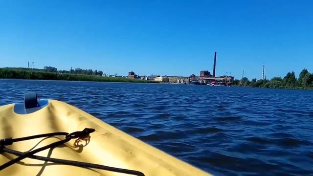 Первый сплав на байдарке смотреть онлайн