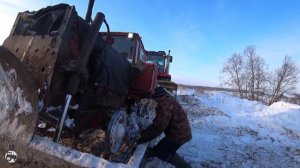 ДТ75. Слетела гусеница. Ремонт гусениц в поле. Трактор Кировец снова в деле.