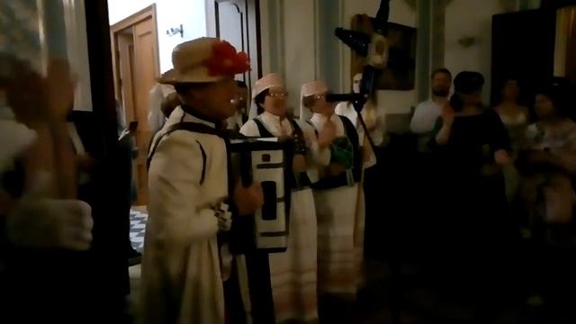 ,,У леса на опушке, жила зима в избушке....,, смотреть онлайн