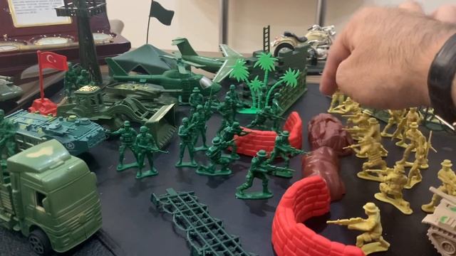 Сводный Набор Современных Солдатиков / Modern Toy Soldiers Set Creation смотреть онлайн