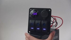 Панель 2 гнезда (вольтметр+USB)+ 3 фикс переключателя
