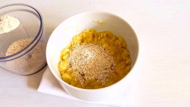 ОВСЯНО-БАНАНОВЫЕ ПАНКЕЙКИ! Диетические оладьи с бананом!