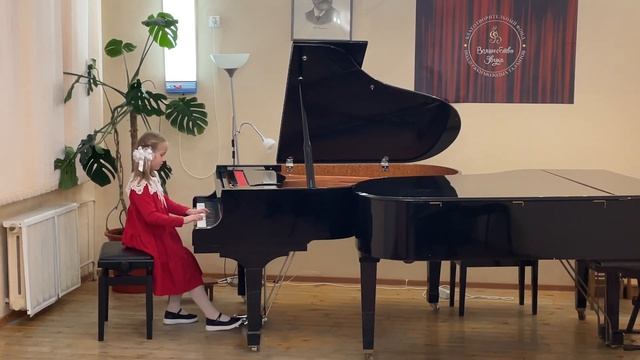 713  Кирша Александра 7 лет, П Чайковский Болезнь куклы из цикла Детский альбом, С Майкапар В садик