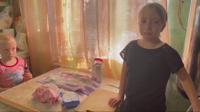 Дарина готовит "не знаю как называется"