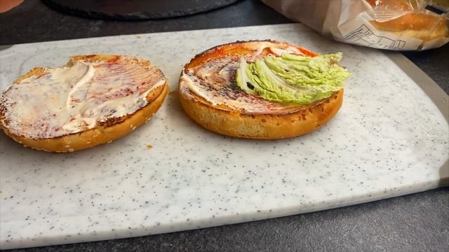 ЧТО ПРИГОТОВИТЬ ВКУСНЕНЬКОГО? Бургеры домашние с моцареллой /не ПП-рецепт?ZHARSKAYA смотреть онлайн