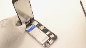 Ремонт iPhone (Замена верхнего динамика iPhone 6)