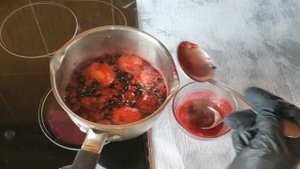 Ягодная прослойка для торта - Конфи для торта рецепт Как сделать ягодную начинку для торта
