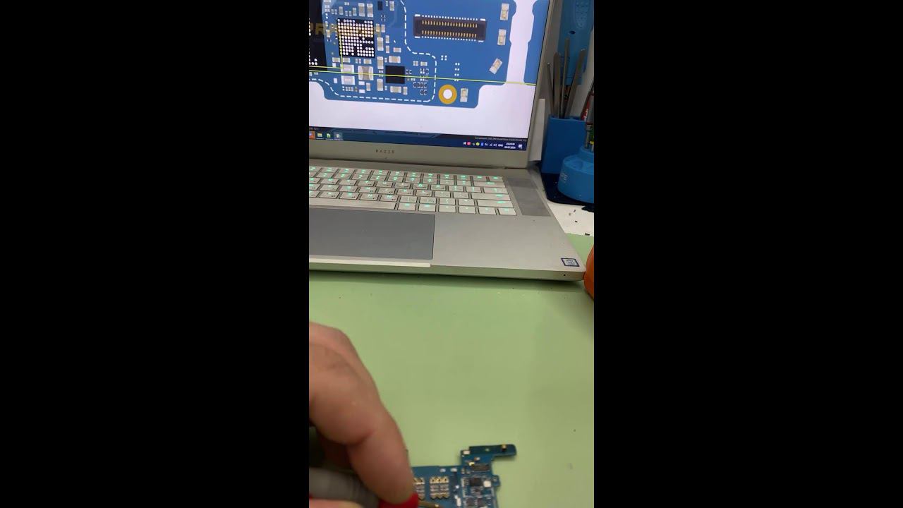 A23 неожиданно сам включился при попытке ремонта смотреть онлайн