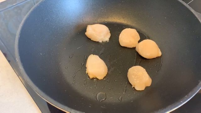 Морские гребешки итальянский рецепт. Noix Saint Jacques recette italienne смотреть онлайн