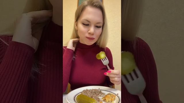 #еда #едаялюблютебя #mukbang #yummy #вкусно #емнакамеру #мукбанг #роллы #суши #рекомендации