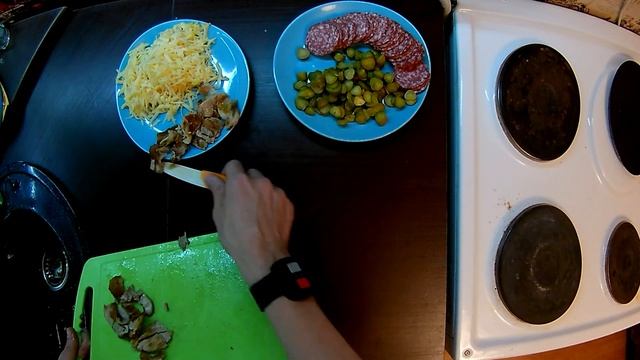 Пицца на слоеном тесте с беконом / Puff pastry pizza recipe