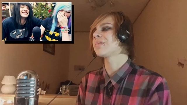 ЭМО СМОТРЯТ КАК ЭМО СМОТРИТ КАК СТАТЬ ЭМО