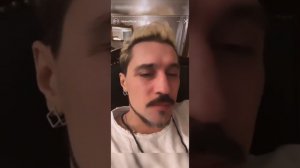 «Меня колбасит. Мама плачет»: Билан оправдался за «пьяное» выступление на свадьбе в Казахстане