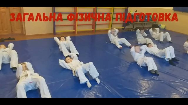 Тренування з рукопашного бою спортсменів групи  17 ВОСК Магістр