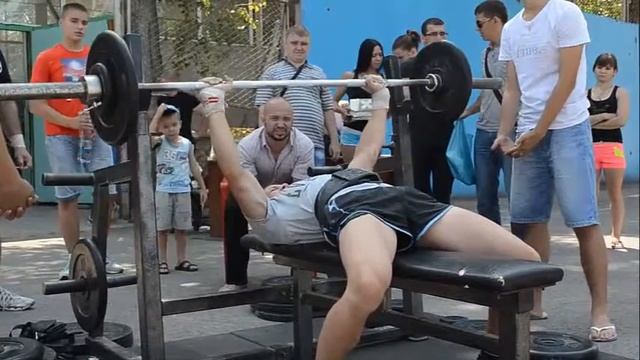 Соревнования по жиму лежа г.Волгодонск 2013г. смотреть онлайн