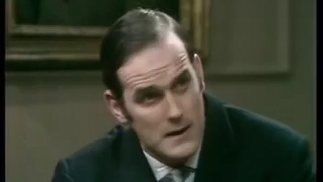 Monty Python Ministry of Silly Walks смотреть онлайн