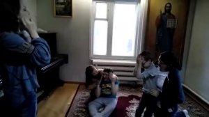 Музыкальные занятия в центре дневного пребывания для детей с дцп