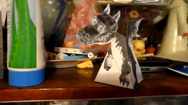 Бумажный летящий дракон с оптической иллюзией слежения смотреть онлайн