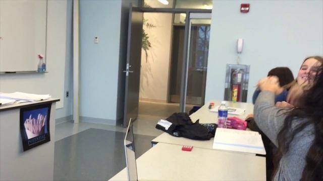 vlog: одна в даунтауне, жизнь в американской школе- йога 2/2 смотреть онлайн