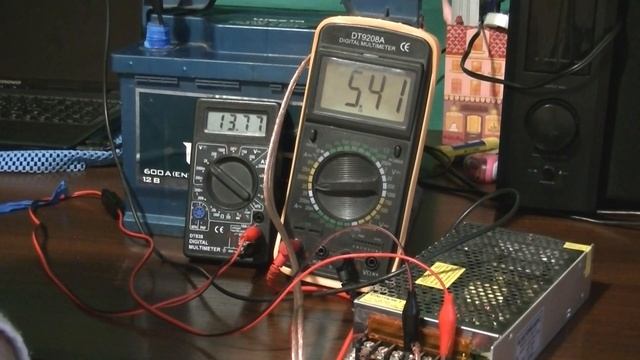 ЗАРЯДКА АВТОМОБИЛЬНОГО АККУМУЛЯТОР ПРОСТЫМ БЛОКОМ ПИТАНИЯ.