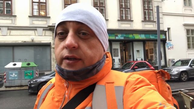 Мото Курьер в Европе Работаю в |Liferando| Плановая Смена 8ч Получил Наруки чаевые |9,50€|СПБ|