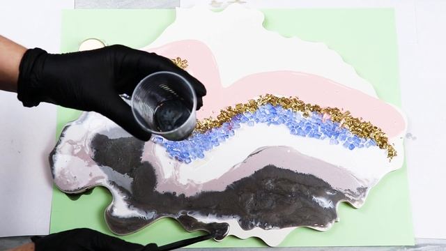 СРЕЗ КАМНЯ ЭПОКСИДНОЙ СМОЛОЙ. RESIN ART