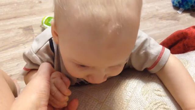 малыш лепечет смотреть онлайн