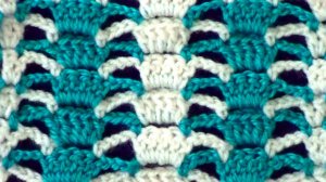 Ажурный двухцветный узор