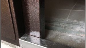 Замена входной двери в подъезде жилого дома. Установка VIZIT-ДСНМЦ.