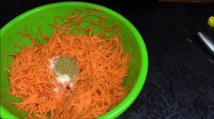 Салат из моркови по-корейски. Как приготовить вкусный салат из моркови.