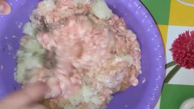 Куриные котлетки. Сочные котлетки. Вкусные Котлеты из куриного фарша. Сделай котлеты сам.