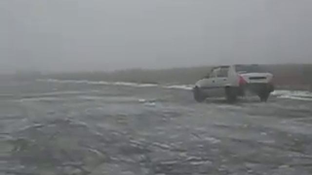 Nissan vs. Dacia Solenza смотреть онлайн