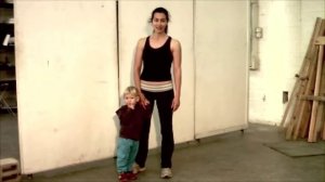 Приседания с ребенком